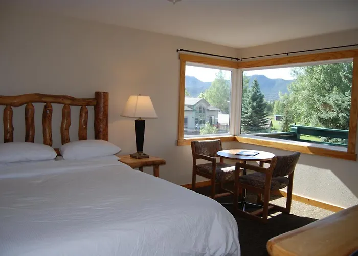 Discovery Lodge